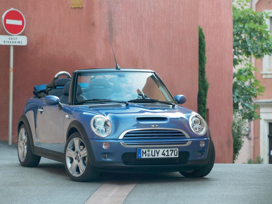  Mini Cooper S Cabrio 2004 года  (фото 6 из 20)